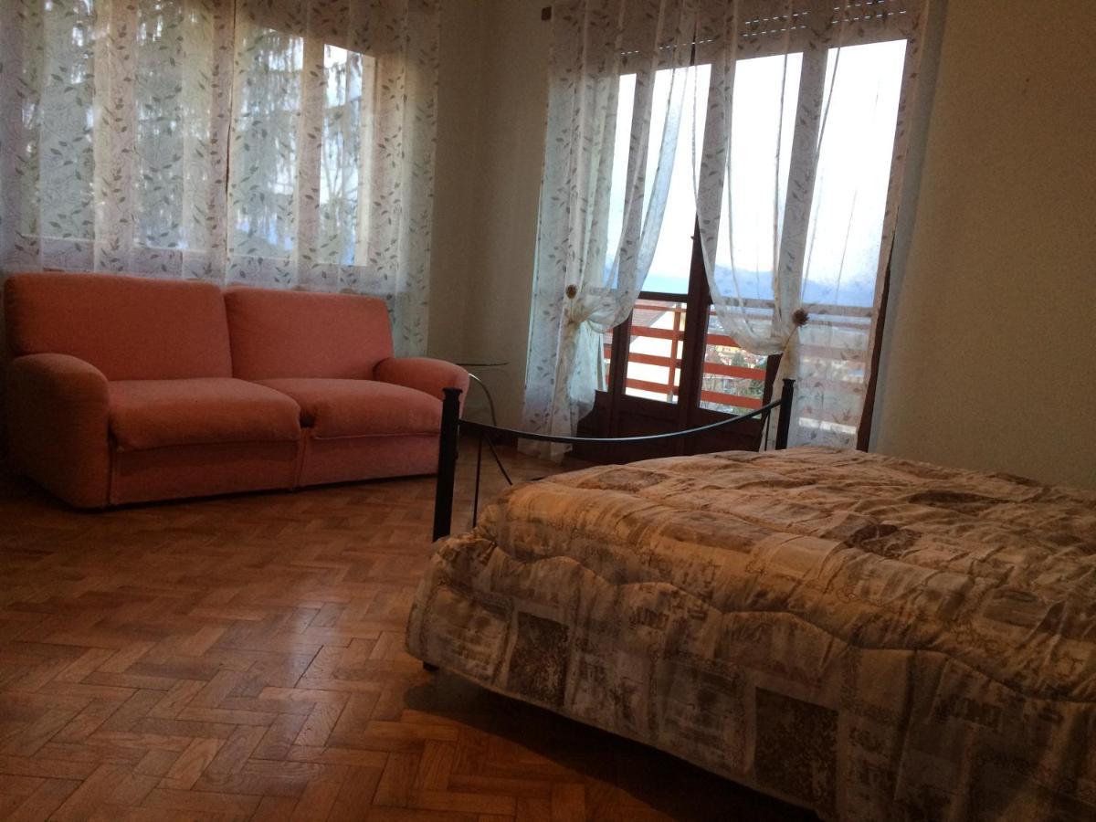 Bed and Breakfast Casa Maruca Gassino Torinese Exterior foto